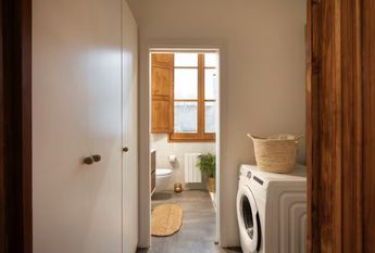 Carrer de Verdaguer i Callís, Barcelona, Catalonia 08003