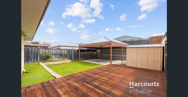 Charming Family Home - Photo 1