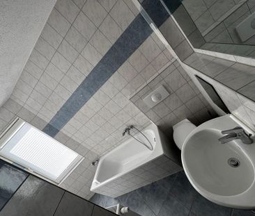 Zentrumsnahe 4 Raum Wohnung mit Kaminanschluss - Photo 6