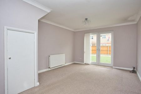 3 bedroom terraced house to rent - Photo 5