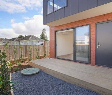 Brand new in Mt Wellington. - Photo 4