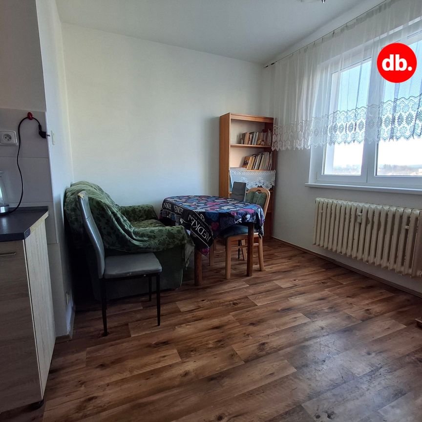 Pronájem bytu 2+1 51 m² - Fotografie 1