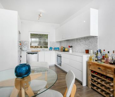 Beautiful Ground Floor Unit - Photo 1