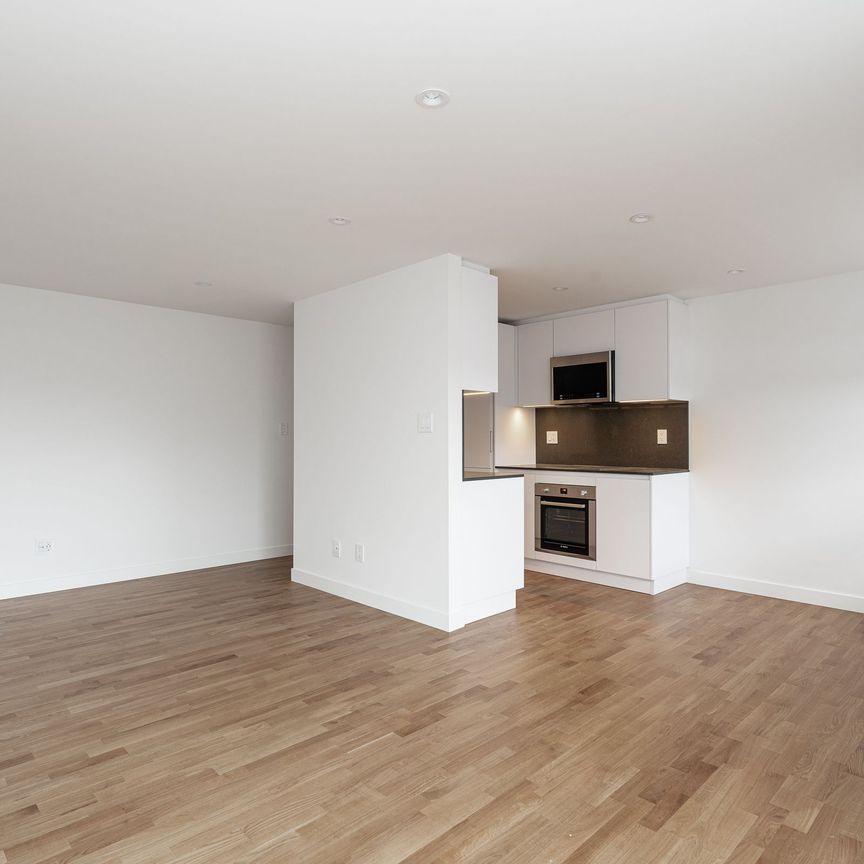 501 Kingston Road - Photo 1