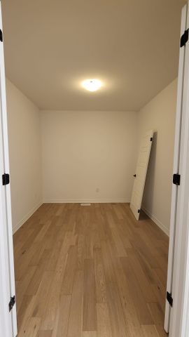 For Lease - 181 Forestwalk Street, Kitchener, Ontario - Photo 3