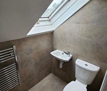 Room in a Shared House, Quadrant Road, CR7 - Photo 3