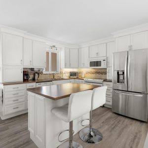 5 ½ Lumineux à Louer Centre Ville Lévis - Photo 3