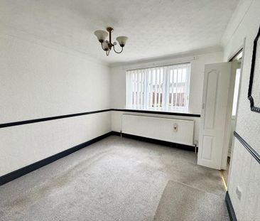3 bedroom terraced house to rent - Photo 6