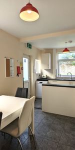 Quiet Professional Home Near Gloucester Road - Photo 3