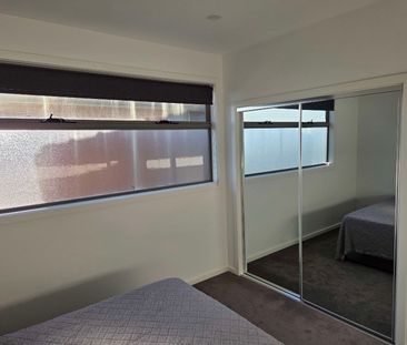 Thomastown - Photo 2