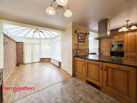 3 bedroom semi-detached house to rent - Photo 5