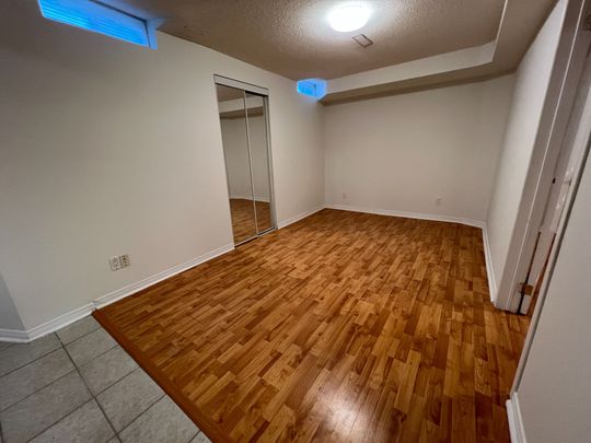 For Lease - 13 Grosbeak Crescent Unit# Basement, Toronto, Ontario - Photo 1