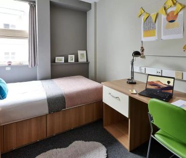 Basic Studio - Photo 2