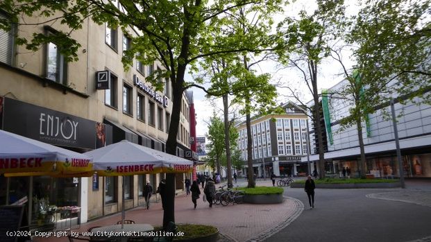 Penthousewohnung mit 2 Zimmer, 2 Balkone und EBK in der Innenstadt/Fußgängerzone Hamm - Photo 1