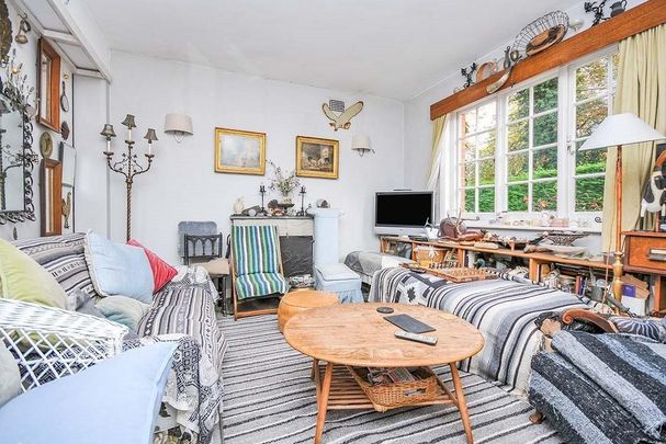 1 bedroom in a house share to rent - Photo 1