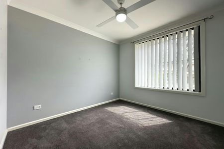 Large Family Home - Entertainers Delight! - Photo 5