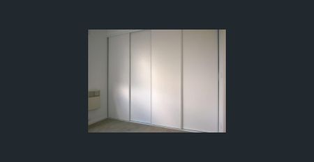 TRILEVEL SPLENDOUR - Photo 2