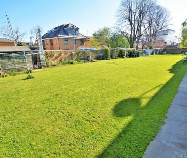 1 bedroom property to rent - Photo 6