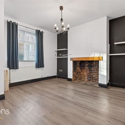 Plodder Lane, Farnworth, Bolton - Photo 1