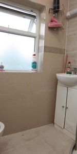 Long Drive, London, W3 7PJ - Photo 4