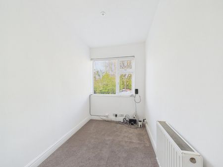 Mafeking Road, Wraysbury, Staines-upon-Thames,TW19 - Photo 4