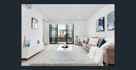 Stunning oversized apartment in a peaceful pocket of Richmond! - Photo 2