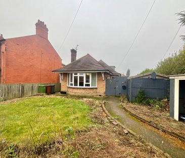 2 bedroom Semi-Detached Bungalow to let - Photo 2