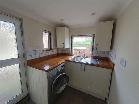 Church Road, Cinderford - Photo 2