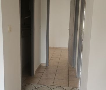 Camaret sur Aigues centre, T3 avec cave - Photo 3