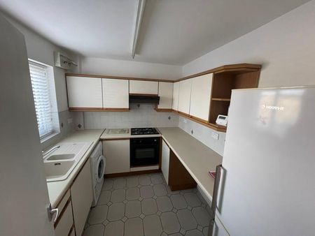 3 bedroom detached bungalow to rent - Photo 4