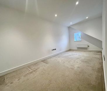 Bartley Way, Hook, Hampshire, RG27 - Photo 5