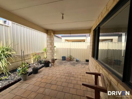 Low-Maintenance Living in a Quiet Hammond Park Complex! - Photo 1