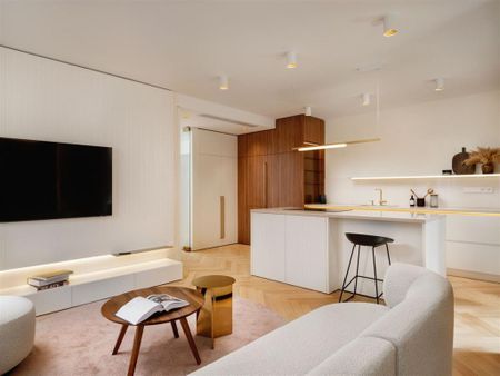 Pronájem bytu 2+kk 72 m2 - Fotografie 3