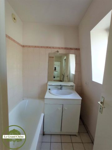 Location Appartement 1 pièce 29m² - Photo 3