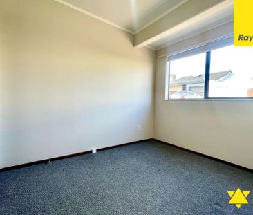 Two Bedroom Unit in Panmure - Photo 5