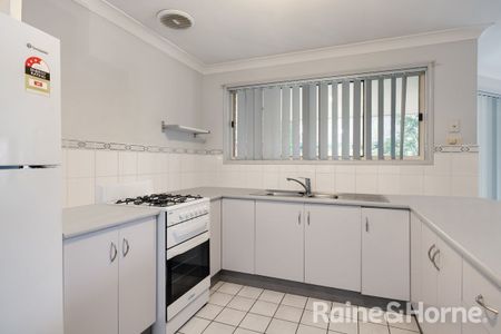 Well-Presented 3-Bedroom Home in a Prime, Convenient Location - Photo 4