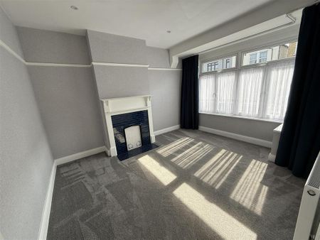 3 bedroom terraced house to rent - Photo 2