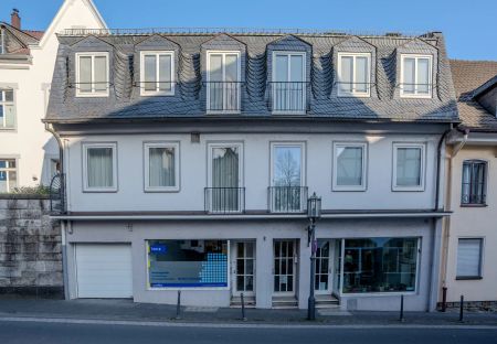 Direkt im Zentrum: 4-Zimmer-Wohnung mit großzügiger Terrasse und viel Wohnfläche - Foto 5