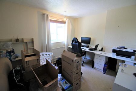 3 bedroom terraced house to rent - Photo 3