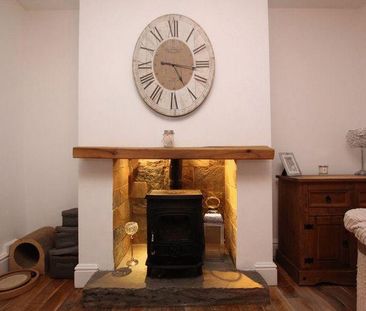 2 bedroom terraced house to rent - Photo 1