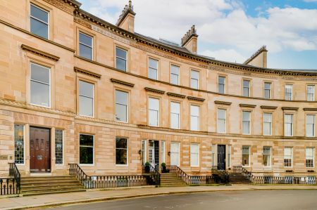 3Bedrooms, 4Bathrooms - Photo 5