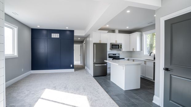 For Lease - 309 Nelson Street, Brantford, Ontario - Photo 1