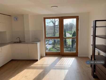 1 bedroom flat to rent - Photo 4