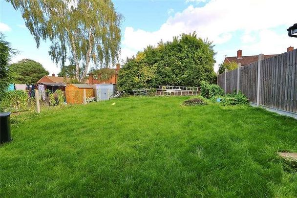 St. Michaels Road, Woking, Surrey, GU21 - Photo 1
