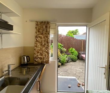 5 Old Moira Road, Upper Ballinderry, Lisburn, BT28 2JW - Photo 3
