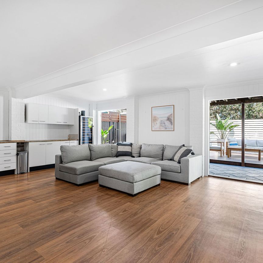 63 Gordon Parade, Manly. - Photo 1