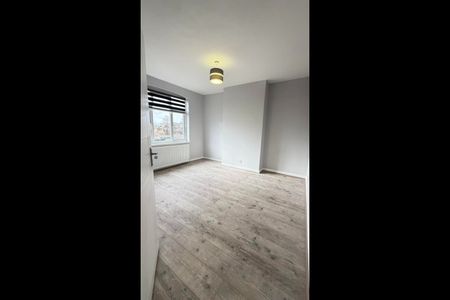 4 Bed Semi-Detached House, Beecholme Avenue, CR4 - Photo 3