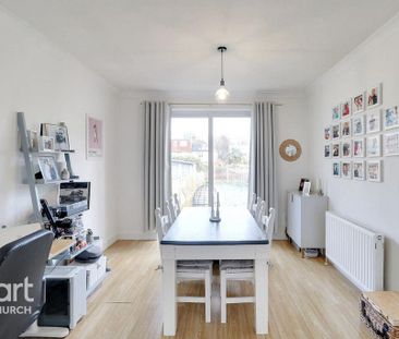 3 bedroom semi-detached house to rent - Photo 2