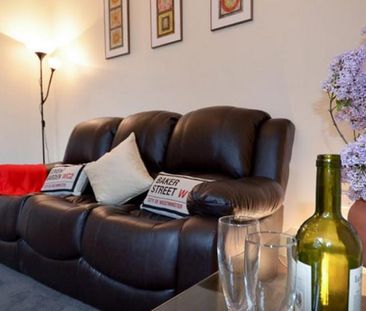 2 bedroom flat to rent - Photo 4