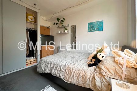 6 Bedroom Semi-Detached House for rent in Hartley Avenue - Photo 3